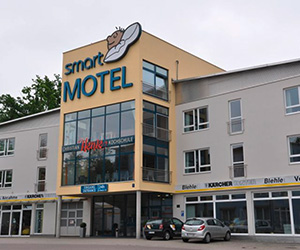 smart motel